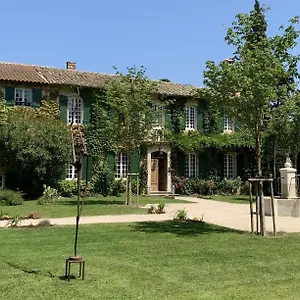 Domaine De Rhodes Bed and breakfast Aviñón