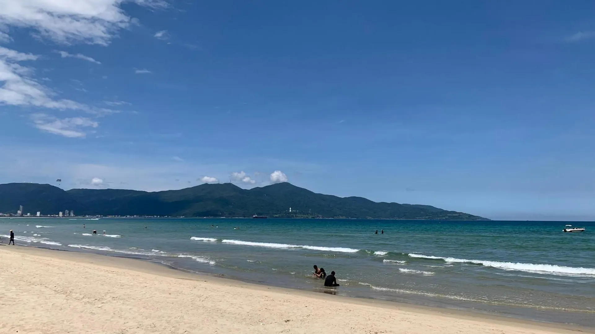 Hostel Central Beach Hotel Da Nang