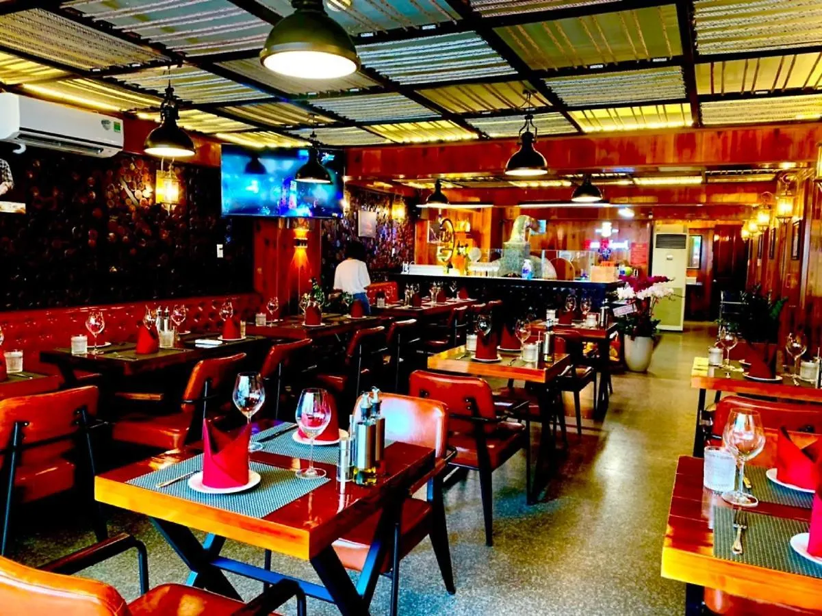 Hostal Central Beach Hotel Da Nang Vietnam